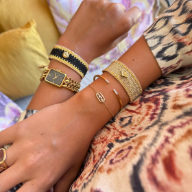 ✨ Collection GEM Atelier Bijoux ✨

Une sélection de bijoux à petits prix avec la collection Gem Atelier Bijoux et les bracelets Belle Mais Pas Que 🌟 Et à votre poignet, la montre Rosefield qui ajoute une touche d'élégance ⏱️

#GEMAtelierBijoux #RosefieldWatches #BelleMaisPasQue #BijouxDeCréateurs #StyleAvecCaractère #EleganceIntemporelle #ChicEtModerne #HorlogerieEtBijoux #974island #look #diamant #bijouterie #mood #laréunion #idéescadeaux #bijoutendance